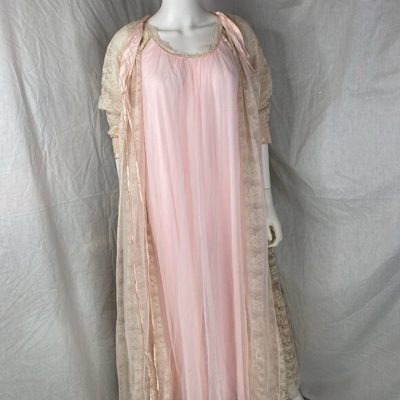 VTG PEIGNOIR SET ROBE GOWN INTIME DOUBLE CHIFFON NYLON Négligée Pink Cream Lace - Picture 11 of 16